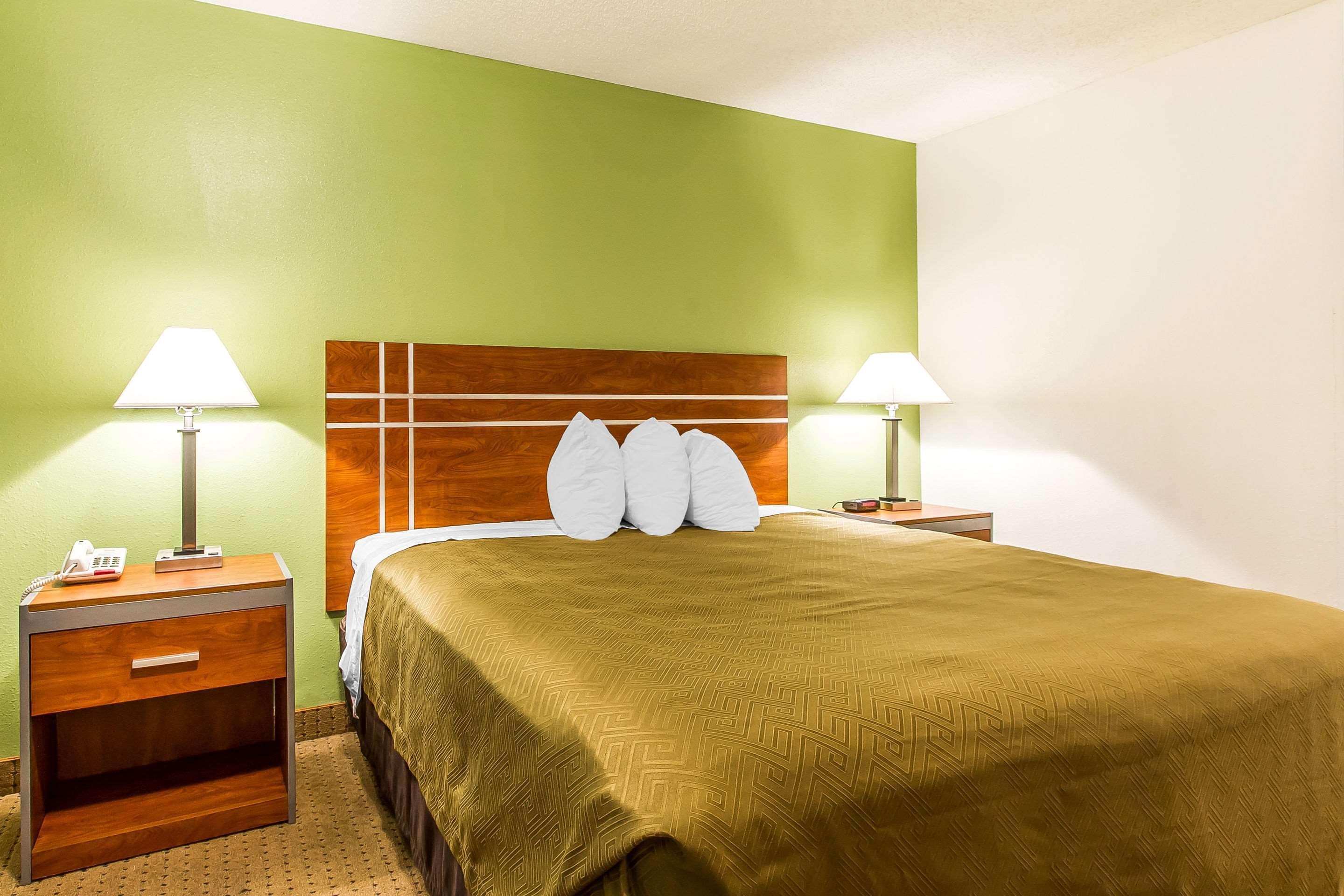 Econo Lodge & Suites Pekin Zewnętrze zdjęcie