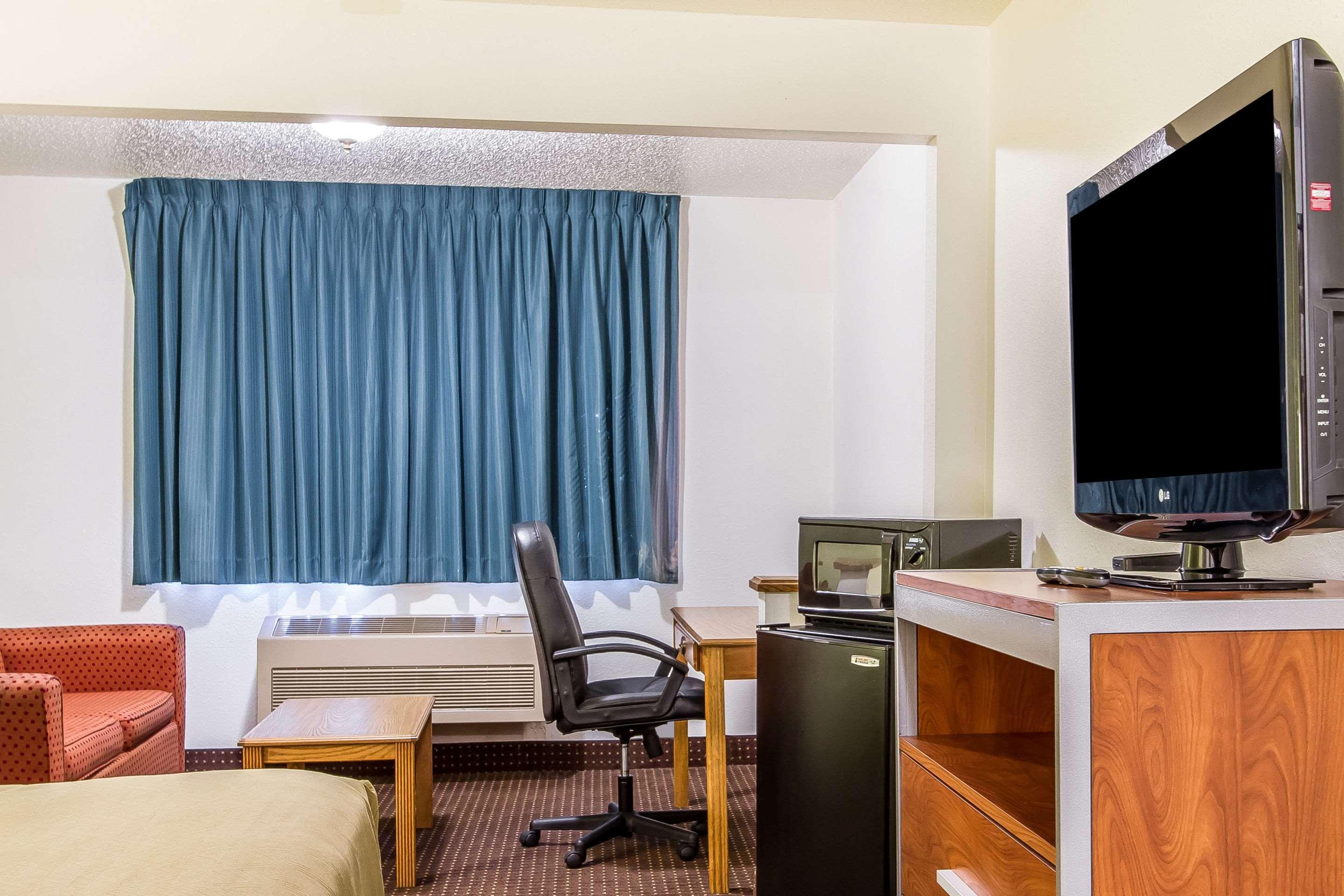 Econo Lodge & Suites Pekin Zewnętrze zdjęcie